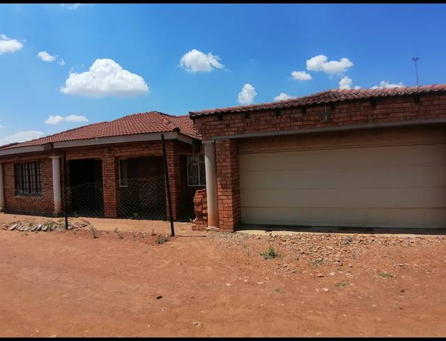 3 BEDROOM FREESTANDING SOLD IN KANANA
